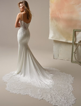 Load image into Gallery viewer, India - Size 18
