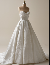 Load image into Gallery viewer, Zinaida Marie