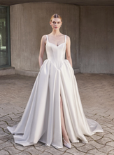 Load image into Gallery viewer, Candace