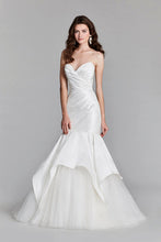 Load image into Gallery viewer, 8702