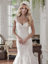 Load image into Gallery viewer, Rosamund