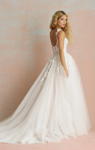 Load image into Gallery viewer, R3852
