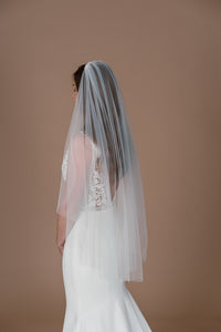 Vally  Veil